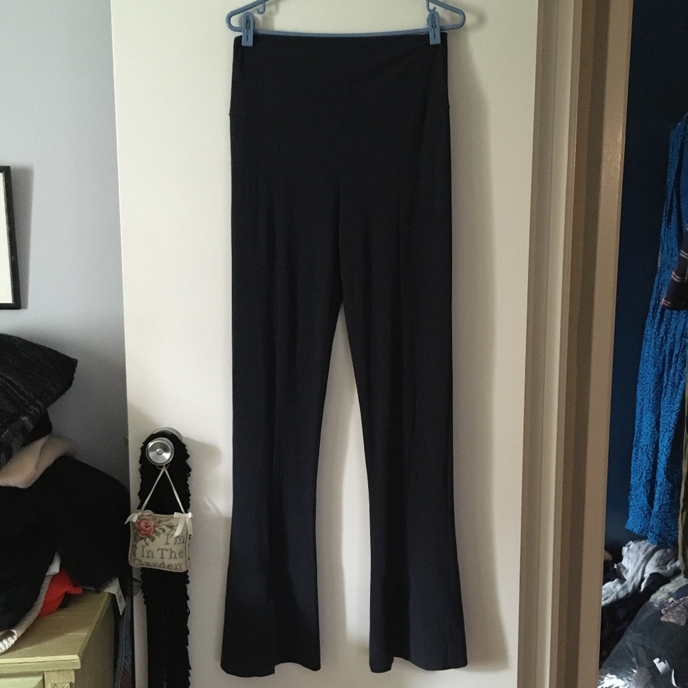 New NORMA KAMALI Grey-Green Stretch Matte Jersey Flared Leggings Pants L